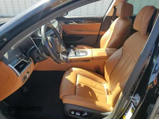 2020 BMW 7 Series 740i xDrive z VIN WBA7T4C08LCD01045, wystawiony jako Copart lot #55664245 z przebiegiem 192 964 mil mil oraz Szkoda całkowita • Salvage title. Historia ofert i sprzedaży dostępna na DreamBid. Obrazek 7.