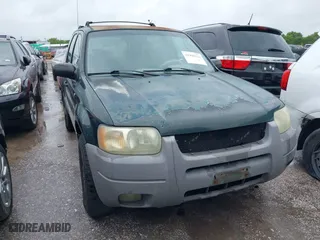 2001 Ford Escape XLT with VIN 1FMCU03101KC25039, listed as a IAAI auction lot 41900122 with 218,126 mi miles. Bid and sale history available at carsss.com. Image 14.