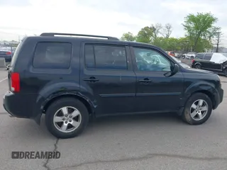 2011 Honda Pilot EX-L with VIN 5FNYF4H61BB078003, listed as a IAAI auction lot 42181724 with 327,236 mi miles and . Bid and sale history available at carsss.com. Image 6.