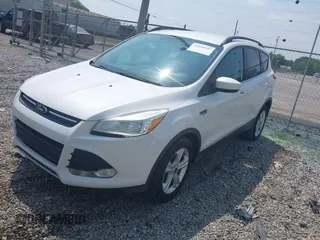 2014 Ford Escape SE с VIN 1FMCU0GX7EUB71005, выставлен на аукционе IAAI как лот 42434547 с пробегом 148 856 миль миль и . История ставок и продаж доступна на DreamBid. Изображение 2.