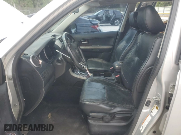 2006 Suzuki Grand Vitara Luxury с VIN JS3TE947264102168, выставлен на аукционе Copart как лот 71726254 с пробегом 276 789 миль миль и Списание • Salvage title. История ставок и продаж доступна на DreamBid. Изображение 7.