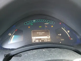 2015 Nissan LEAF SV with VIN 1N4AZ0CP0FC303912, listed as a Copart auction lot 64177143 with 24,733 mi miles. Bid and sale history available at carsss.com. Image 9.