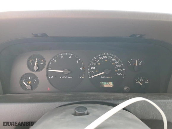 2004 Jeep Grand Cherokee Laredo with VIN 1J4GX48N54C333603, listed as a Copart auction lot 42620514 with 172,410 mi miles and Non Repairable. Bid and sale history available at carsss.com. Image 9.