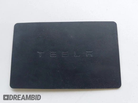 2018 Tesla Model 3 Long Range Battery z VIN 5YJ3E1EA1JF053895, wystawiony jako IAAI lot #42182178 z przebiegiem 75 356 mil mil oraz . Historia ofert i sprzedaży dostępna na DreamBid. Obrazek 11.