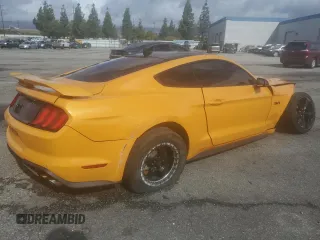 2022 Ford Mustang GT with VIN 1FA6P8CF8N5142200, listed as a Copart auction lot 45056715 with 40,672 mi miles and Salvage Title. Bid and sale history available at carsss.com. Image 3.
