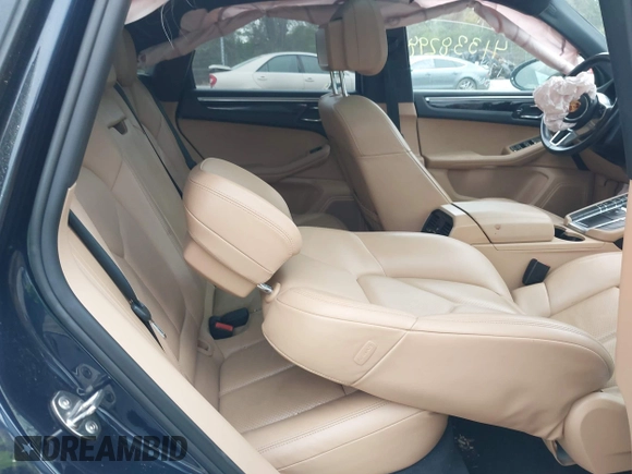 2017 Porsche Macan with VIN WP1AA2A58HLB04879, listed as a IAAI auction lot 41917490 with 76,447 mi miles and . Bid and sale history available at DreamBid. Image 8.