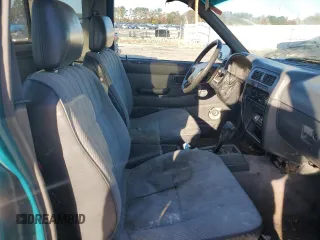 1995 Nissan Frontier XE z VIN 1N6HD16S9SC465896, wystawiony jako Copart lot #81665514 z przebiegiem 212 893 mil mil oraz Szkoda całkowita • Salvage title. Historia ofert i sprzedaży dostępna na DreamBid. Obrazek 10.