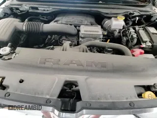 2024 Ram 1500 Laramie z VIN 1C6SRFJT3RN206348, wystawiony jako Copart lot #84639935 z przebiegiem 15 694 mil mil oraz Czysty tytuł • Clean title. Historia ofert i sprzedaży dostępna na DreamBid. Obrazek 14.