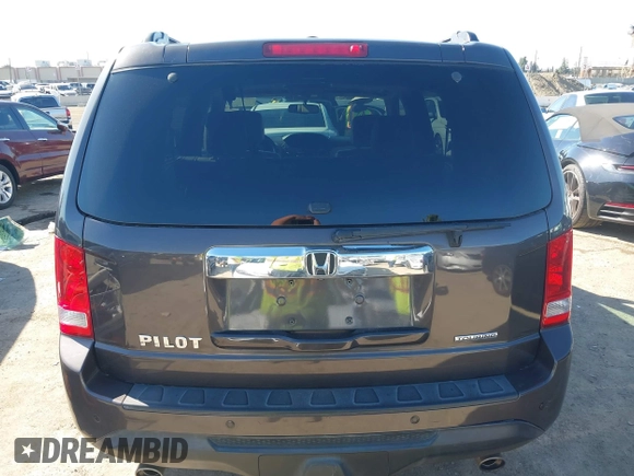 2015 Honda Pilot Touring with VIN 5FNYF3H94FB002236, listed as a IAAI auction lot 41735221 with 112,766 mi miles. Bid and sale history available at carsss.com. Image 16.