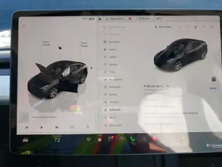 2023 Tesla Model Y Long Range z VIN 7SAYGDEE9PF637042, wystawiony jako IAAI lot #41969086 z przebiegiem 25 524 mil mil oraz . Historia ofert i sprzedaży dostępna na DreamBid. Obrazek 18.