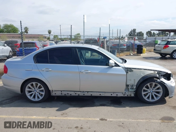 2011 BMW 3 Series 328i with VIN WBAPH5C51BA441481, listed as a IAAI auction lot 41891465 with 116,780 mi miles and . Bid and sale history available at carsss.com. Image 14.