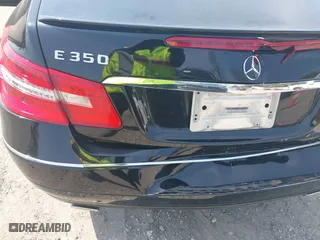 2013 Mercedes-Benz E-Class E 350 with VIN WDDKJ8JB5DF204404, listed as a IAAI auction lot 41791709 with 110,482 mi miles. Bid and sale history available at carsss.com. Image 18.