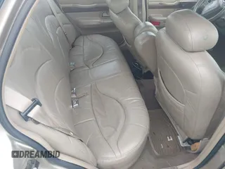 1999 Mercury Grand Marquis GS z VIN 2MEFM74W4XX645430, wystawiony jako IAAI lot #42154522 z przebiegiem 152 306 mil mil oraz . Historia ofert i sprzedaży dostępna na DreamBid. Obrazek 8.