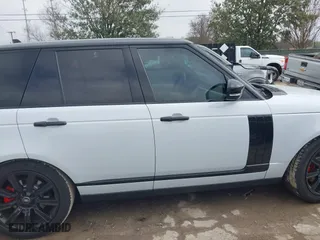 2016 Land Rover Range Rover Diesel HSE with VIN SALGS2KF5GA260378, listed as a IAAI auction lot 41563776 with 113,319 mi miles. Bid and sale history available at carsss.com. Image 13.