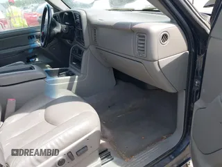 2006 GMC Sierra 1500 SLT with VIN 2GTEK13T461218774, listed as a IAAI auction lot 42148394 with 213,055 mi miles and . Bid and sale history available at carsss.com. Image 5.