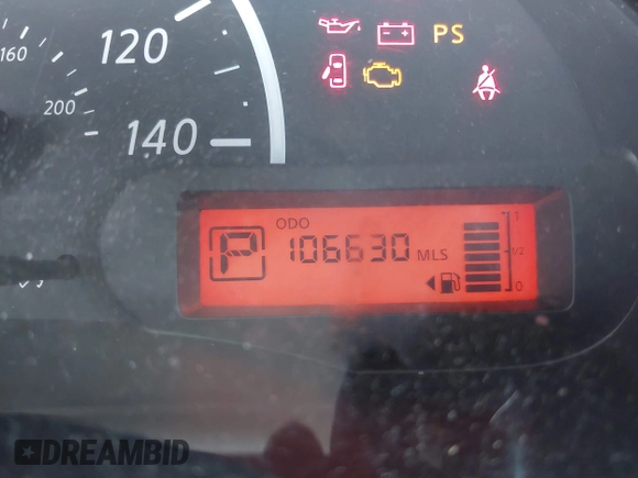 2016 Nissan Versa S z VIN 3N1CN7AP3GL903343, wystawiony jako IAAI lot #42520278 z przebiegiem 106 630 mil mil oraz . Historia ofert i sprzedaży dostępna na DreamBid. Obrazek 16.