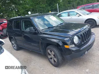 2016 Jeep Patriot Latitude with VIN 1C4NJRFB0GD814670, listed as a IAAI auction lot 42638264 with 125,190 mi miles and . Bid and sale history available at DreamBid. Image 1.
