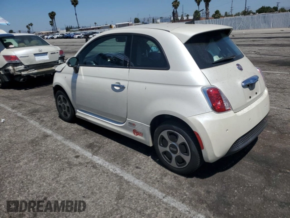 2017 FIAT 500e with VIN 3C3CFFGE6HT565405, listed as a Copart auction lot 61465715 with 39,088 mi miles and Salvage title. Bid and sale history available at DreamBid. Image 2.