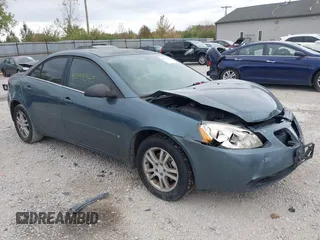 2006 Pontiac G6 6-Cyl with VIN 1G2ZG558164152860, listed as a IAAI auction lot 40398343 with 187,400 mi miles. Bid and sale history available at carsss.com. Image 1.