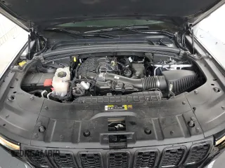2024 Jeep Grand Cherokee Altitude with VIN 1C4RJGAG4R8546436, listed as a Copart auction lot 81531384 with 24,979 mi miles and Clean title. Bid and sale history available at DreamBid. Image 12.