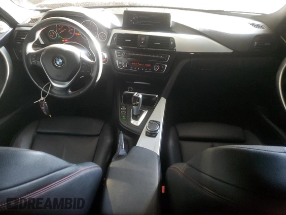 2015 BMW 3 Series 328i xDrive с VIN WBA3B5C59FF960920, выставлен на аукционе Copart как лот 45371575 с пробегом 136 260 миль миль и Списание • Salvage title. История ставок и продаж доступна на DreamBid. Изображение 8.