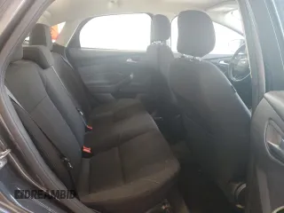 2018 Ford Focus SE z VIN 1FADP3F25JL257815, wystawiony jako Copart lot #61978045 z przebiegiem 62 328 mil mil oraz Szkoda całkowita • Salvage title. Historia ofert i sprzedaży dostępna na DreamBid. Obrazek 10.