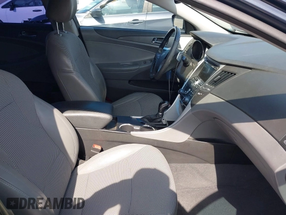 2011 Hyundai Sonata Limited with VIN 5NPEC4AB6BH316223, listed as a IAAI auction lot 42131687 with 170,605 mi miles and . Bid and sale history available at DreamBid. Image 5.