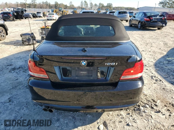 2013 BMW 1 Series 128i z VIN WBAUN1C52DVR01683, wystawiony jako Copart lot #88423465 z przebiegiem 111 157 mil mil oraz Szkoda całkowita • Salvage title. Historia ofert i sprzedaży dostępna na DreamBid. Obrazek 6.