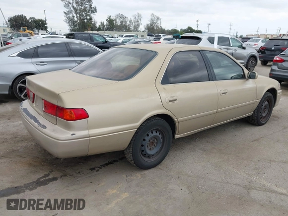 2001 Toyota Camry CE with VIN 4T1BG22K71U069207, listed as a IAAI auction lot 41903473 with 225,608 mi miles. Bid and sale history available at carsss.com. Image 4.