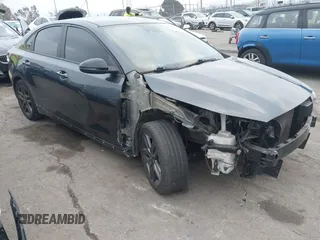 2021 Kia Forte GT-Line z VIN 3KPF34AD9ME316424, wystawiony jako IAAI lot #41467687 z przebiegiem 86 059 mil mil oraz . Historia ofert i sprzedaży dostępna na DreamBid. Obrazek 1.