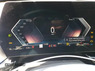 2025 BMW X1 xDrive28i z VIN WBX73EF00S5040226, wystawiony jako Copart lot #55575725 z przebiegiem 397 mil mil oraz Szkody całkowita. Historia ofert i sprzedaży dostępna na DreamBid. Obrazek 9.