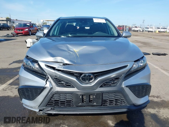 2022 Toyota Camry SE z VIN 4T1G11AK3NU638448, wystawiony jako IAAI lot #42087578 z przebiegiem 58 529 mil mil oraz . Historia ofert i sprzedaży dostępna na DreamBid. Obrazek 12.