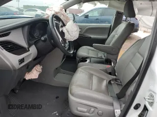 2019 Toyota Sienna XLE with VIN 5TDDZ3DC0KS224611, listed as a Copart auction lot 47667495 with 61,829 mi miles and Salvage Title. Bid and sale history available at carsss.com. Image 7.