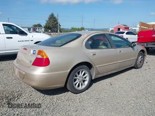 1999 Chrysler 300M M z VIN 2C3HE66G6XH511184, wystawiony jako IAAI lot #42145927 z przebiegiem 204 588 mil mil oraz . Historia ofert i sprzedaży dostępna na DreamBid. Obrazek 4.