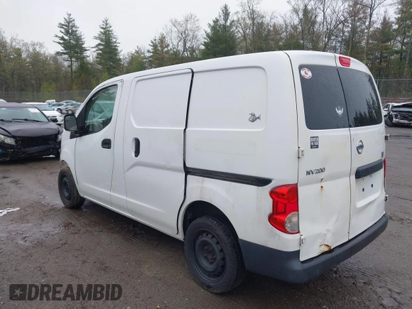 2016 Nissan NV200 S with VIN 3N6CM0KN0GK696935, listed as a IAAI auction lot 42190410 with 407,266 mi miles and . Bid and sale history available at DreamBid. Image 3.
