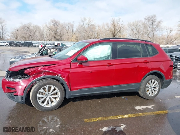 2018 Volkswagen Tiguan S with VIN 3VV1B7AX0JM043255, listed as a IAAI auction lot 41641512 with 79,069 mi miles. Bid and sale history available at carsss.com. Image 14.