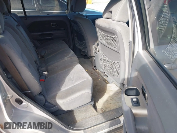 2006 Honda Pilot EX with VIN 5FNYF28406B049584, listed as a IAAI auction lot 38183277 with 281,810 mi miles and . Bid and sale history available at DreamBid. Image 8.