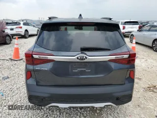 2021 Kia Seltos S with VIN KNDEU2AA4M7129983, listed as a Copart auction lot 55466665 with 65,209 mi miles and Salvage Title. Bid and sale history available at DreamBid. Image 6.