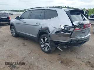 2024 Volkswagen Atlas SE with VIN 1V2WR2CA6RC574936, listed as a IAAI auction lot 42257308 with 23,370 mi miles and . Bid and sale history available at DreamBid. Image 3.
