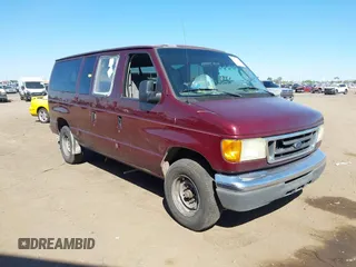 2006 Ford Econoline Passenger XL z VIN 1FBNE31L56HB01034, wystawiony jako IAAI lot #42118906 z przebiegiem 213 621 mil mil oraz . Historia ofert i sprzedaży dostępna na DreamBid. Obrazek 1.