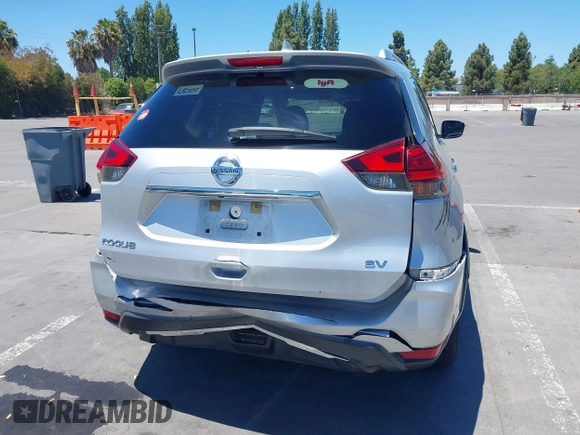 2017 Nissan Rogue S with VIN KNMAT2MT5HP588959, listed as a IAAI auction lot 39662668 with 224,444 mi miles and . Bid and sale history available at carsss.com. Image 16.