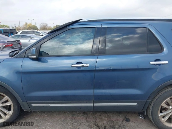 2018 Ford Explorer Limited with VIN 1FM5K7F8XJGB64639, listed as a IAAI auction lot 41190311 with 101,797 mi miles. Bid and sale history available at carsss.com. Image 14.