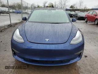 2022 Tesla Model 3 with VIN 5YJ3E1EA5NF368687, listed as a Copart auction lot 52782745 with 119,653 mi miles and Clean Title. Bid and sale history available at carsss.com. Image 5.