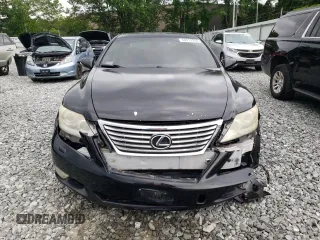 2010 Lexus LS 460 z VIN JTHCL5EF6A5006984, wystawiony jako Copart lot #60912355 z przebiegiem 185 116 mil mil oraz Czysty tytuł • Clean title. Historia ofert i sprzedaży dostępna na DreamBid. Obrazek 5.