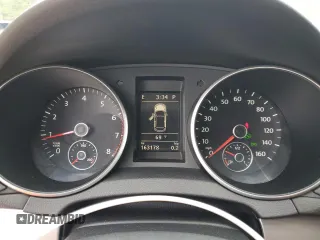 2013 Volkswagen Golf w/Conv z VIN WVWDB7AJXDW100119, wystawiony jako Copart lot #60695425 z przebiegiem 163 178 mil mil oraz Czysty tytuł • Clean title. Historia ofert i sprzedaży dostępna na DreamBid. Obrazek 9.