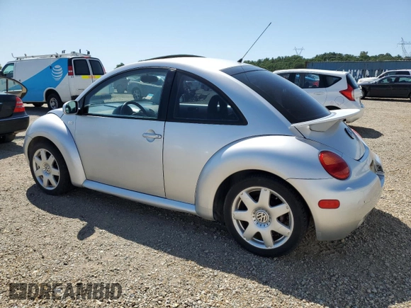 2001 Volkswagen Beetle GLX with VIN 3VWDD21C51M418611, listed as a Copart auction lot 54907905 with 131,548 mi miles and Clean Title. Bid and sale history available at DreamBid. Image 2.