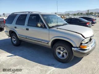 2000 Chevrolet Blazer LS with VIN 1GNCS13W3YK125255, listed as a Copart auction lot 67570164 with 188,315 mi miles and Salvage Title. Bid and sale history available at carsss.com. Image 4.