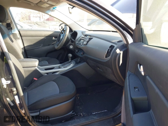 2015 Kia Sportage LX with VIN KNDPB3AC8F7761989, listed as a IAAI auction lot 41787389 with 31,706 mi miles and . Bid and sale history available at DreamBid. Image 5.