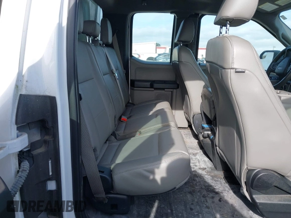 2017 Ford F-150 XL with VIN 1FTEX1CG0HKC30914, listed as a IAAI auction lot 42013147 with 40,279 mi miles. Bid and sale history available at carsss.com. Image 8.