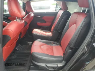 2022 Toyota Highlander XSE with VIN 5TDJZRBH5NS165192, listed as a Copart auction lot 58150465 with 47,138 mi miles and Salvage title. Bid and sale history available at DreamBid. Image 11.